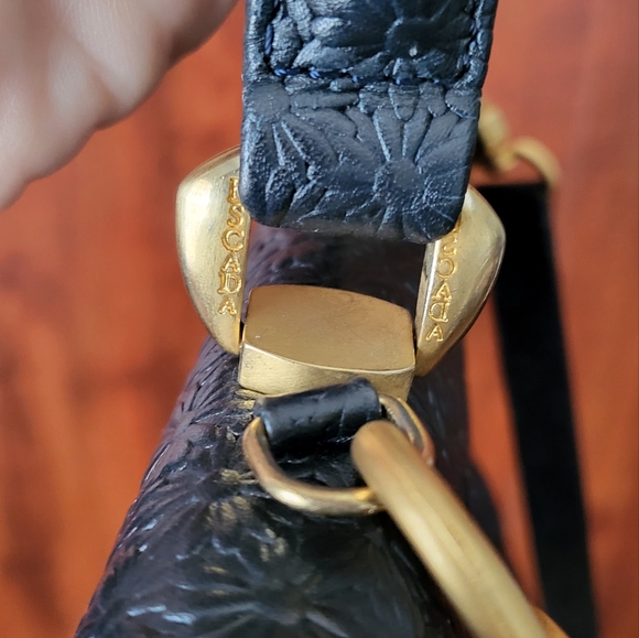 Escada Vintage Rare Daisy Embossed Handbag - Picture 6 of 10